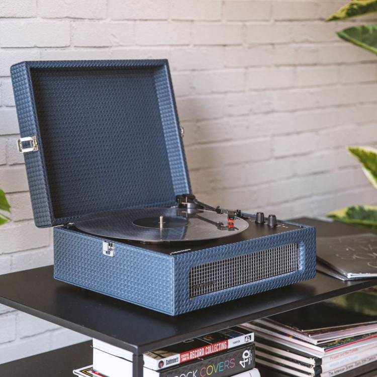 Crosley Voyager Navy - Bluetooth Portable Turntable image 4