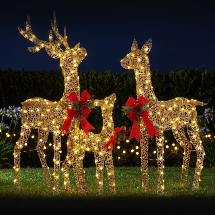 Christabelle 3 Reindeer Family Christmas Light Up Display 1.3m LED Outdoor Indoor Xmas Yard Lawn Statue Home Decor image 7