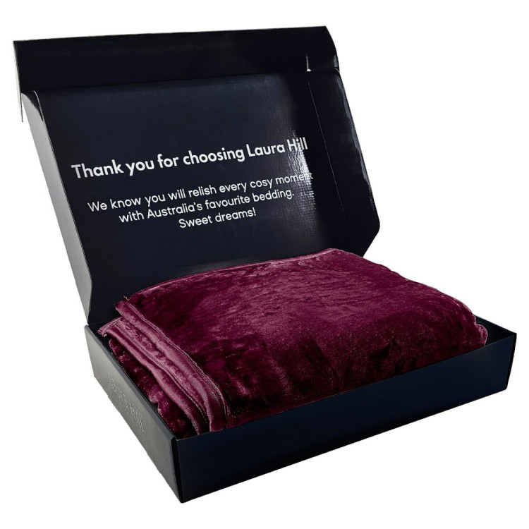 800GSM Heavy Double-Sided Faux Mink Blanket - Purple image 4