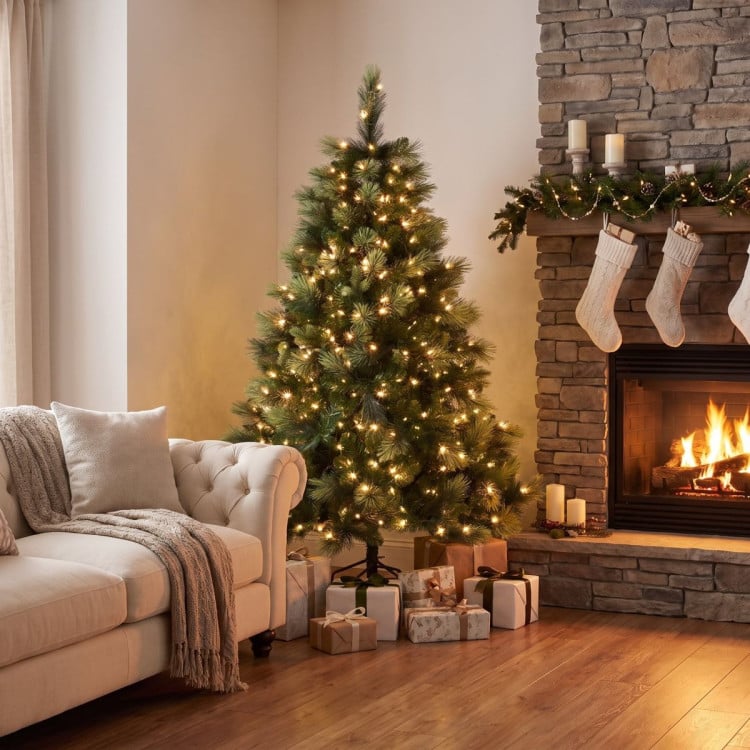 Christabelle 2.3m 7.5ft Christmas Tree with LED Lights Carolina Pine image 4