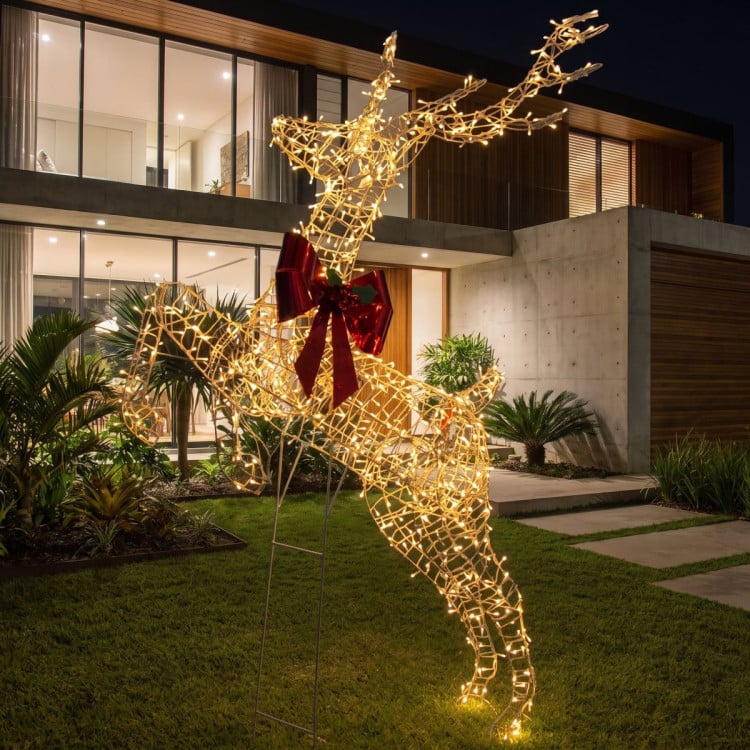 Christabelle 2m Large Light Up Reindeer Christmas Decoration, 800 Twinkle LED Lights, Indoor Outdoor Rearing Stag image 6