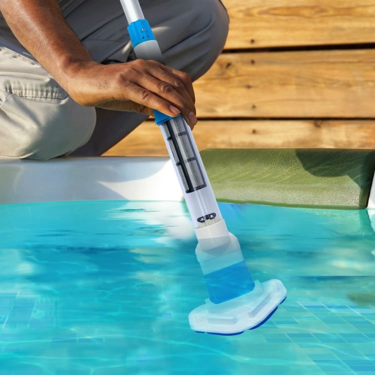 Aquajack 127 Portable Rechargeable Spa and Pool Vacuum Cleaner image 11
